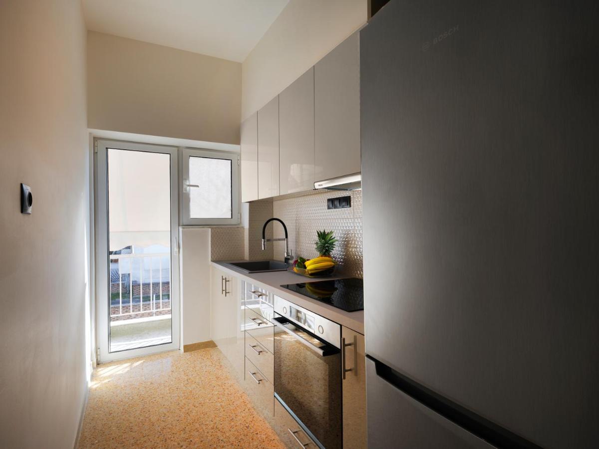 Metro Fix Apartment Athens Ngoại thất bức ảnh